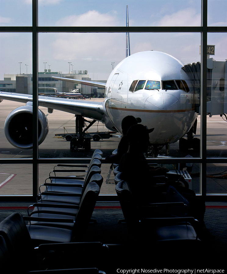 United Airlines Boeing 777-222(ER) (UNKNOWN) | Photo 476