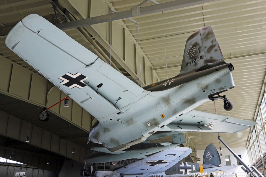 Luftwaffe Messerschmitt Me 163B-1a Komet (UNMARKED) | Photo 466246