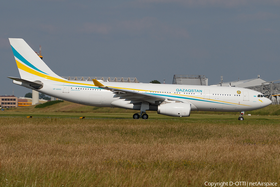 Kazakhstan Government Airbus A330-243(Prestige) (UP-A3001) | Photo 454630