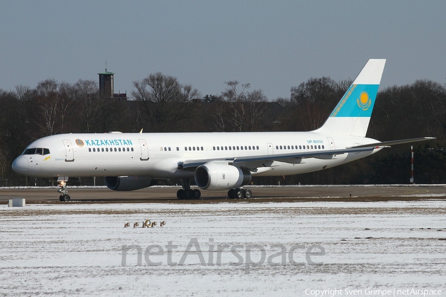 Kazakhstan Government Boeing 757-2M6 (UP-B5701) | Photo 22802