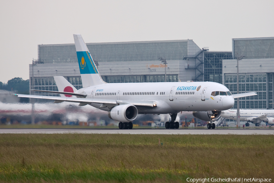 Kazakhstan Government Boeing 757-2M6 (UP-B5701) | Photo 87627