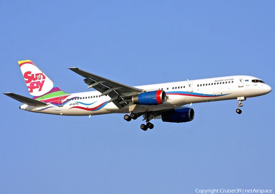 Sunday Airlines Boeing 757-21B (UP-B5702) | Photo 135010