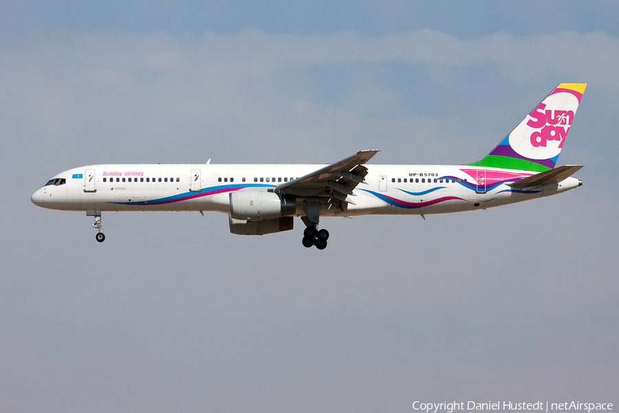 Sunday Airlines Boeing 757-21B (UP-B5703) | Photo 526566