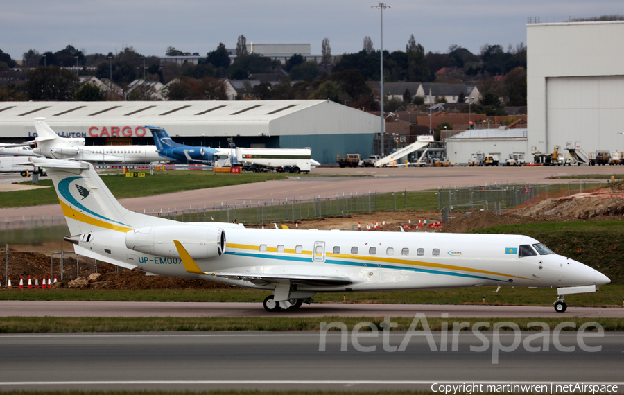 Comlux Kazakhstan Embraer EMB-135BJ Legacy 650 (UP-EM007) | Photo 272505