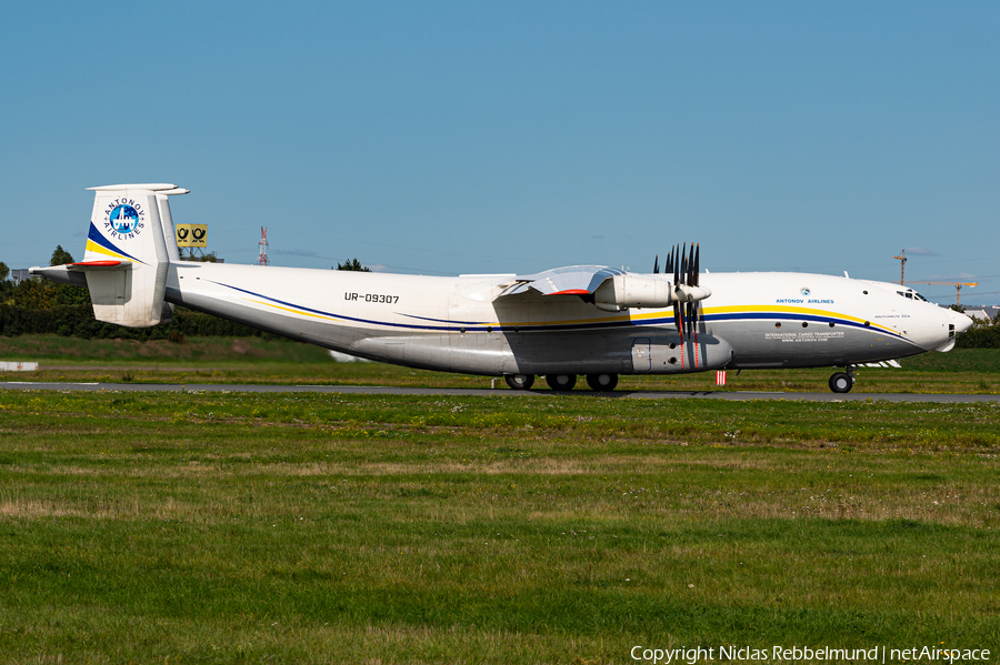 Antonov Airlines Antonov An-22A (UR-09307) | Photo 402689