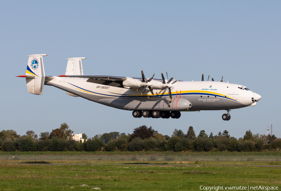 Antonov Airlines Antonov An-22A (UR-09307) | Photo 404438