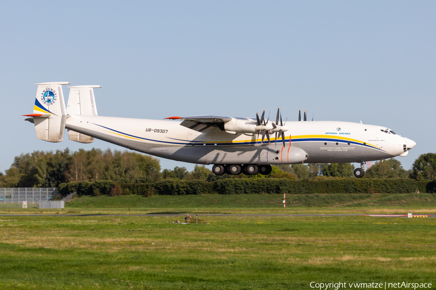 Antonov Airlines Antonov An-22A (UR-09307) | Photo 404439