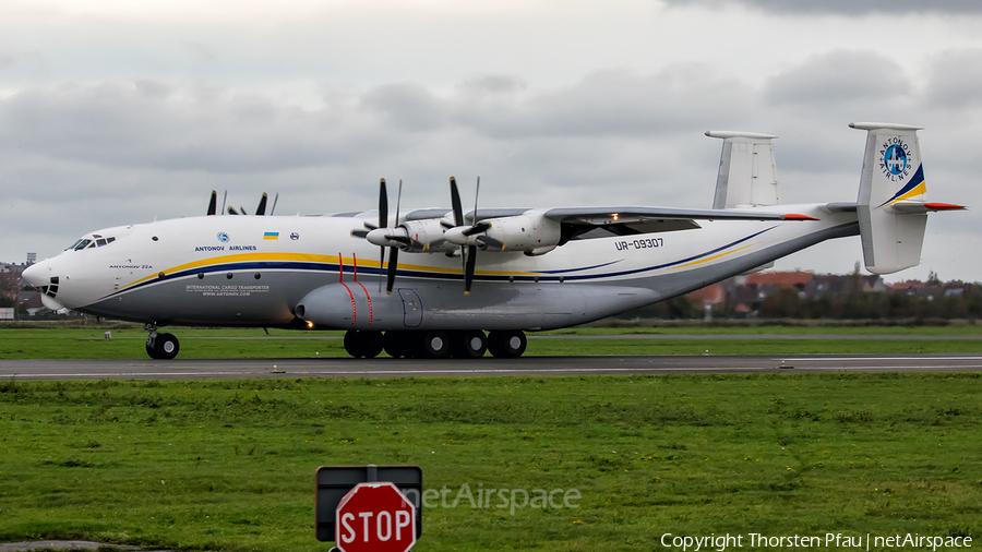 Antonov Airlines Antonov An-22A (UR-09307) | Photo 195470