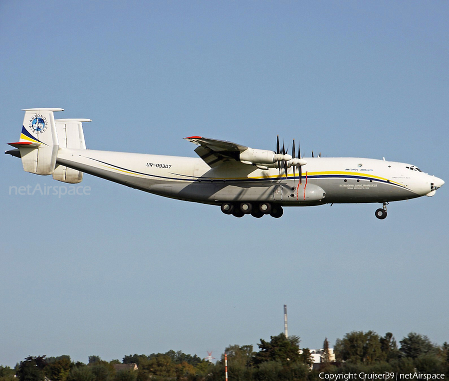 Antonov Design Bureau Antonov An-22A (UR-09307) | Photo 413256