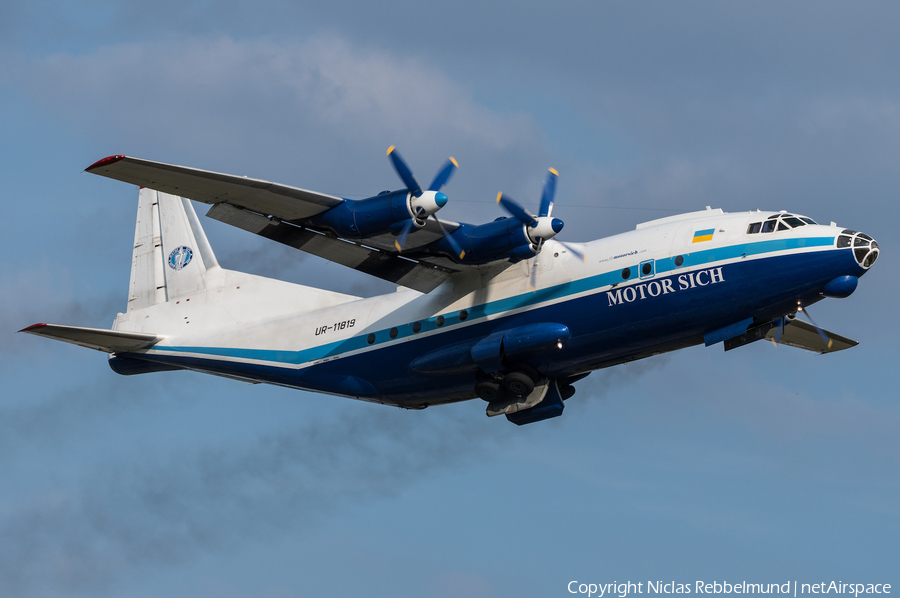 Motor Sich Antonov An-12BK (UR-11819) | Photo 259646