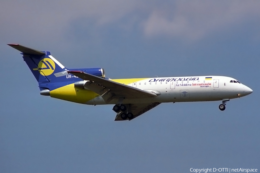 Dniproavia Yakovlev Yak-42D (UR-42426) | Photo 262061