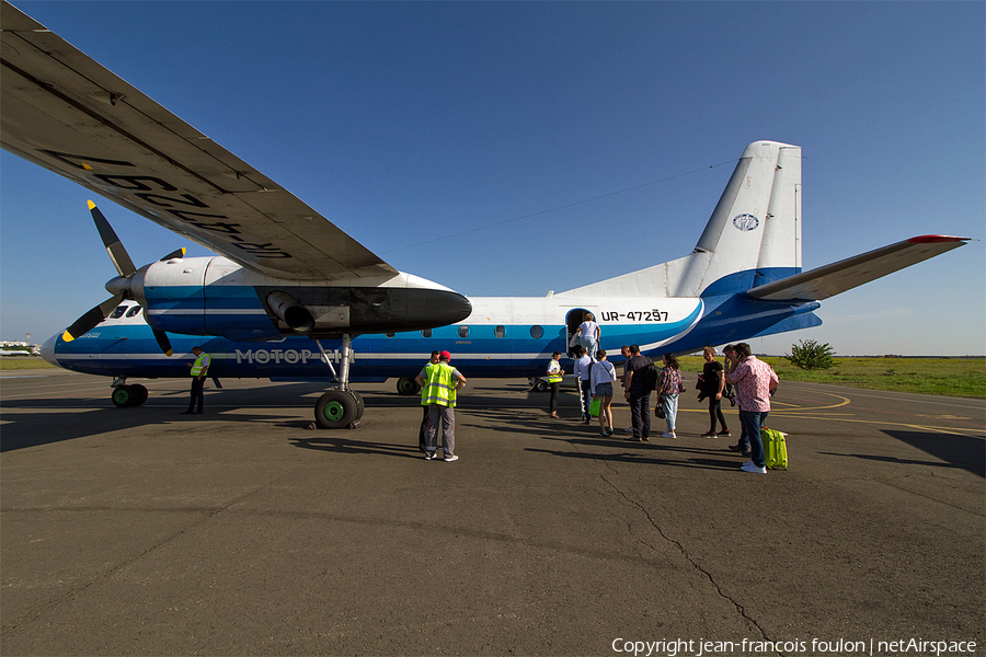 Motor Sich Antonov An-24RV (UR-47297) | Photo 326826