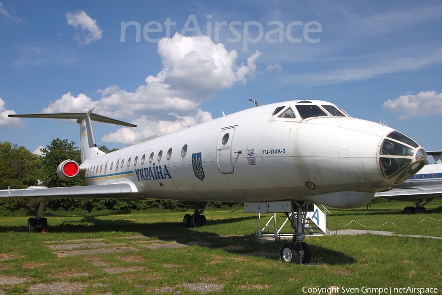 Ukrainian Government Tupolev Tu-134A-3 (UR-65782) | Photo 248188