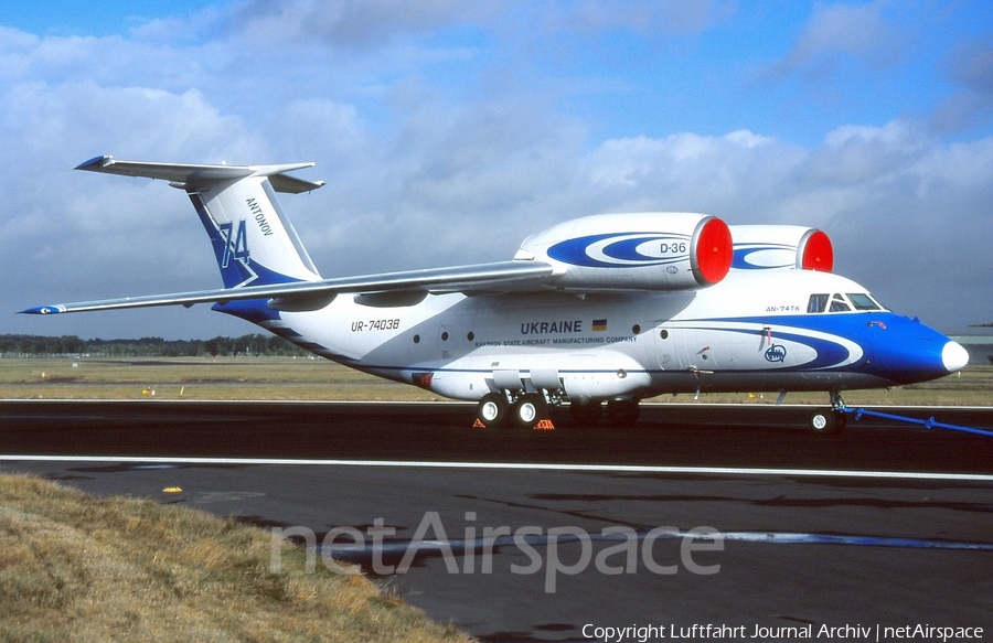 Kharkov Aircraft Manufacturing Company Antonov An-74TK-200 (UR-74038) | Photo 402039