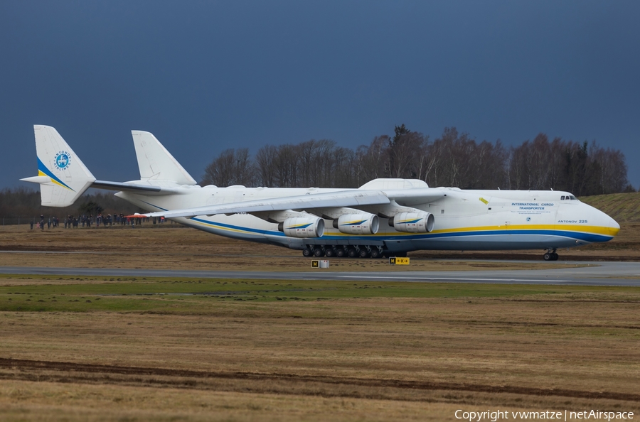 Antonov Airlines Antonov An-225 (UR-82060) | Photo 493275