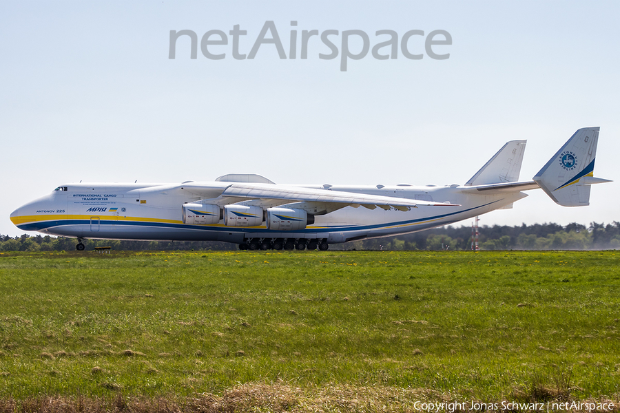 Antonov Airlines Antonov An-225 (UR-82060) | Photo 241276