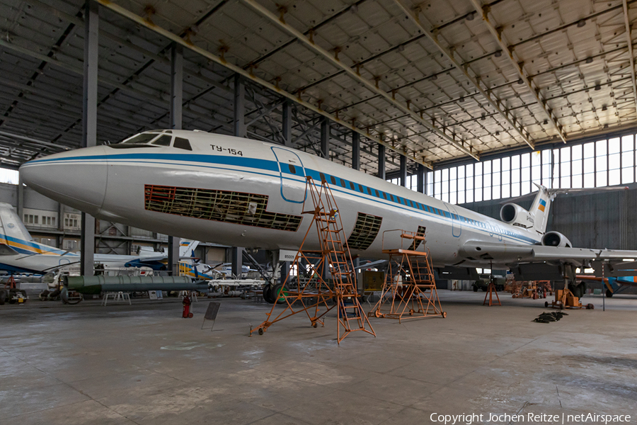 Ukraine - National Aviation University Tupolev Tu-154A (UR-85009) | Photo 328647