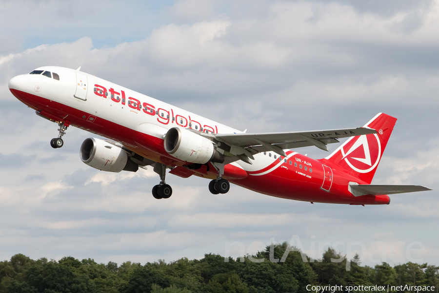 AtlasGlobal Ukraine Airbus A320-214 (UR-AJA) | Photo 114426