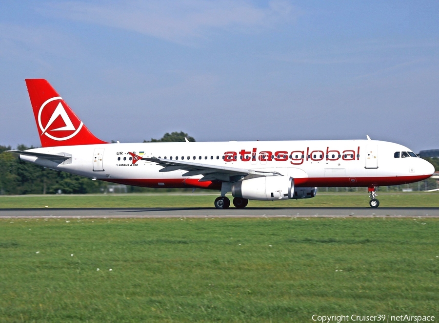 AtlasGlobal Ukraine Airbus A320-233 (UR-AJB) | Photo 192912