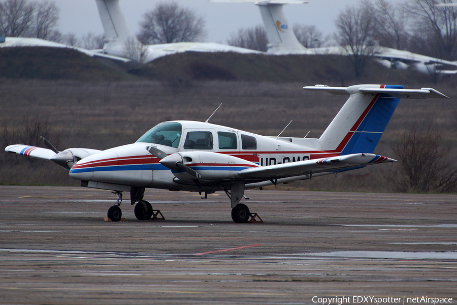 (Private) Beech 76 Duchess (UR-CMG) | Photo 346423