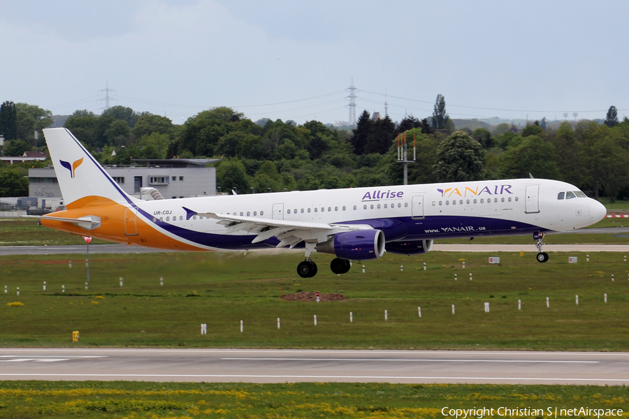 Yanair Airbus A321-112 (UR-COJ) | Photo 317569