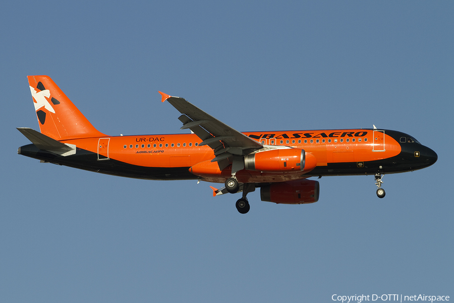 DonbassAero Airbus A320-233 (UR-DAC) | Photo 390792