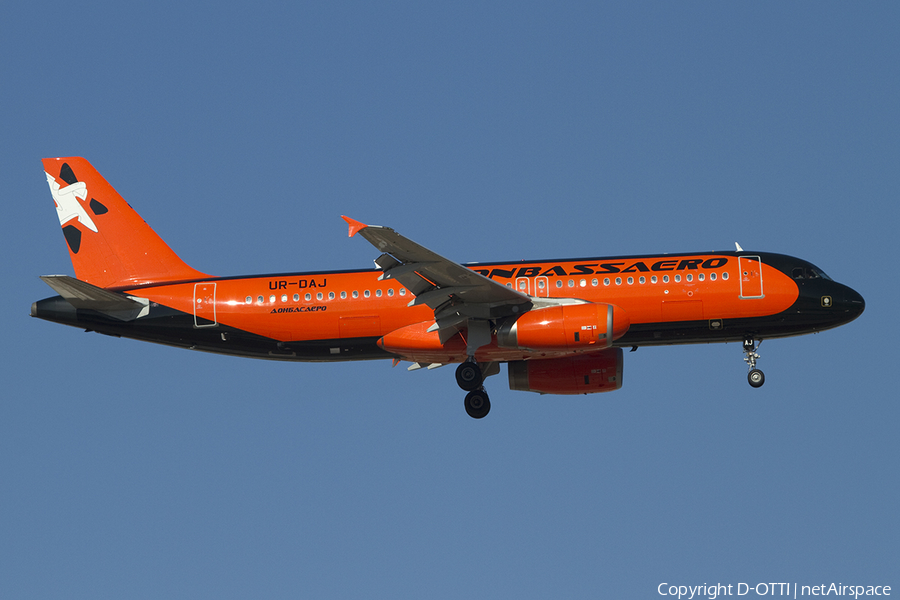 DonbassAero Airbus A320-232 (UR-DAJ) | Photo 392854