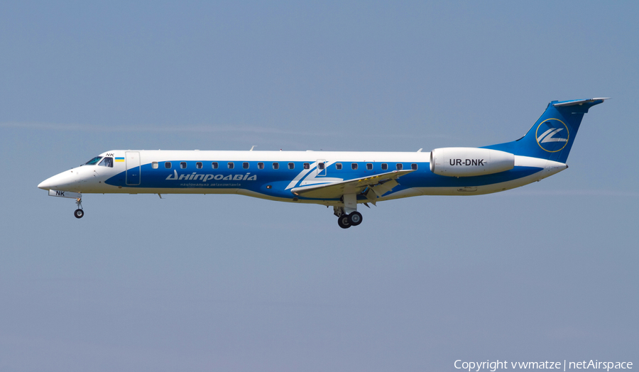 Dniproavia Embraer ERJ-145EU (UR-DNK) | Photo 188691