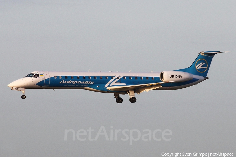 Dniproavia Embraer ERJ-145EU (UR-DNV) | Photo 17047