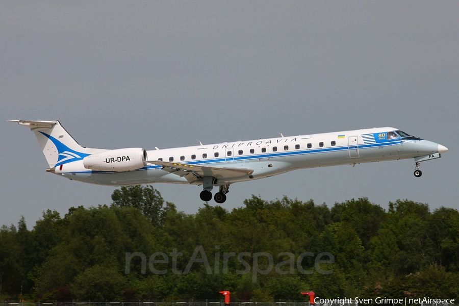 Dniproavia Embraer ERJ-145LR (UR-DPA) | Photo 10069