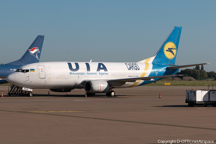 Ukraine International Airlines Boeing 737-3Y0(SF) (UR-FAA) | Photo 167360