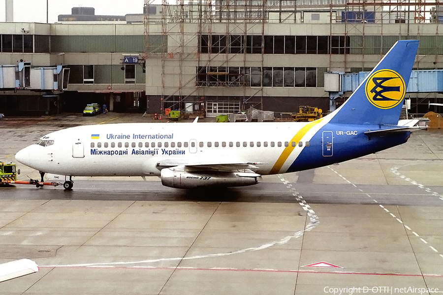 Ukraine International Airlines Boeing 737-247(Adv) (UR-GAC) | Photo 142124