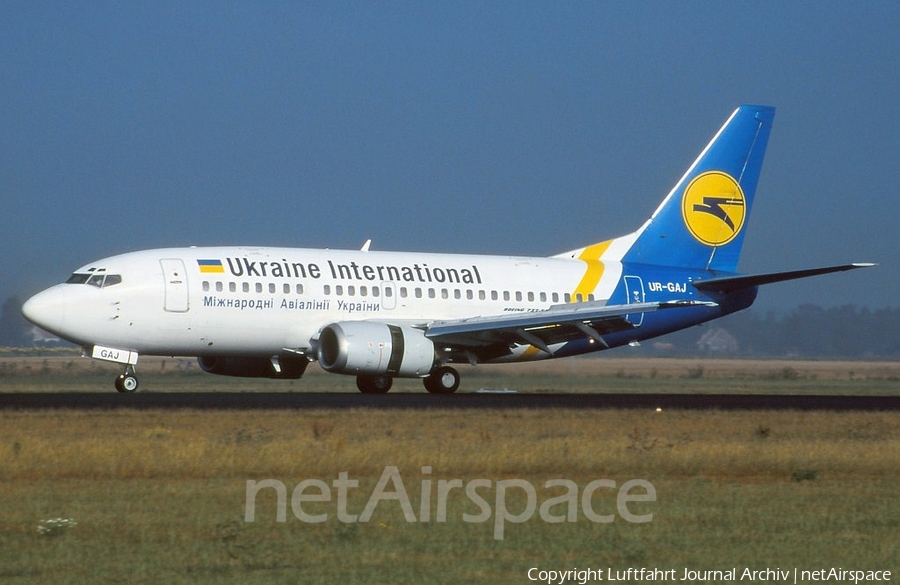 Ukraine International Airlines Boeing 737-5Y0 (UR-GAJ) | Photo 397139