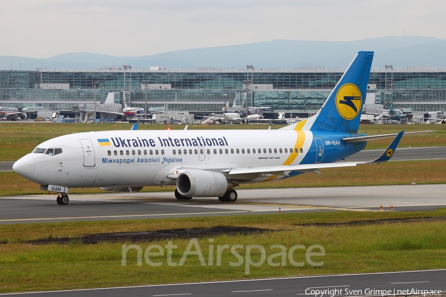 Ukraine International Airlines Boeing 737-36N (UR-GAN) | Photo 28536