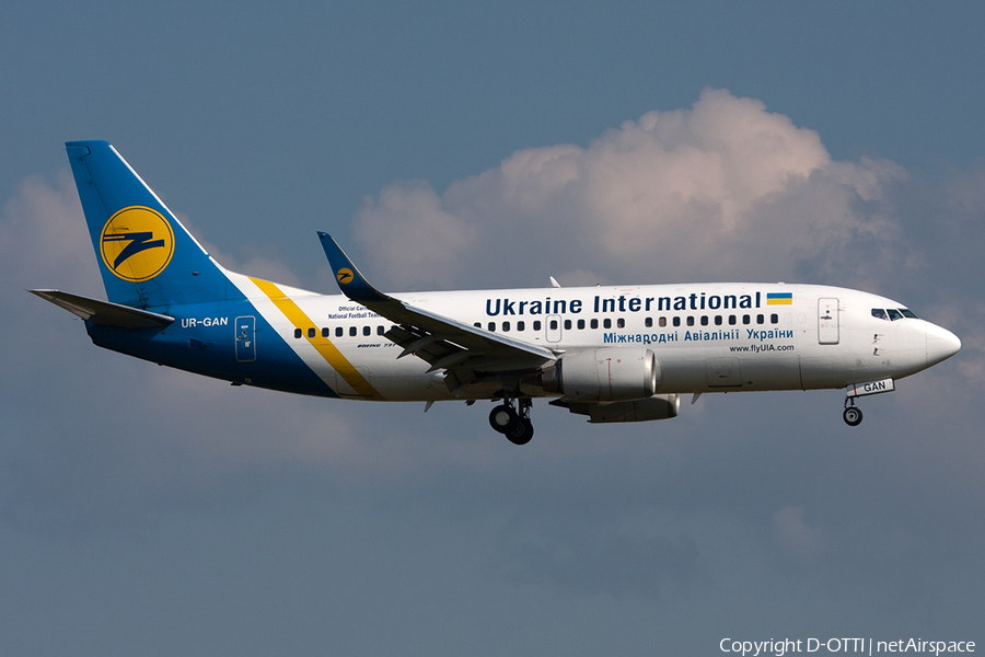 Ukraine International Airlines Boeing 737-36N (UR-GAN) | Photo 291014