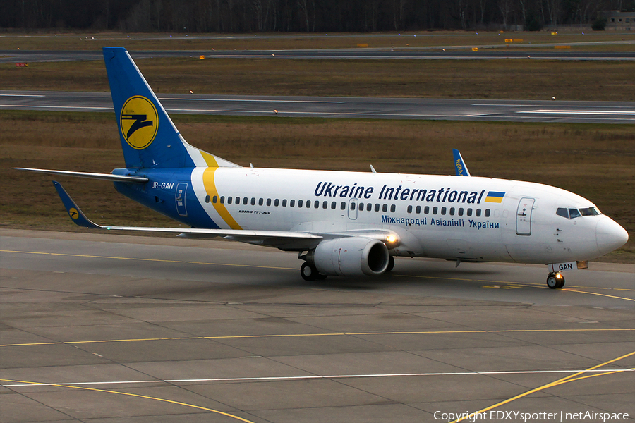 Ukraine International Airlines Boeing 737-36N (UR-GAN) | Photo 278751