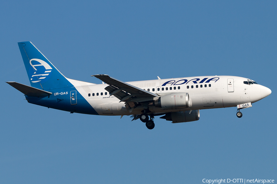 Adria Airways Boeing 737-528 (UR-GAS) | Photo 140602