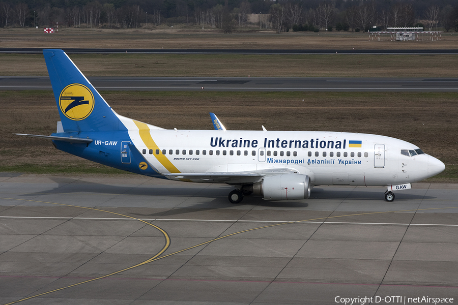 Ukraine International Airlines Boeing 737-5Y0 (UR-GAW) | Photo 347502