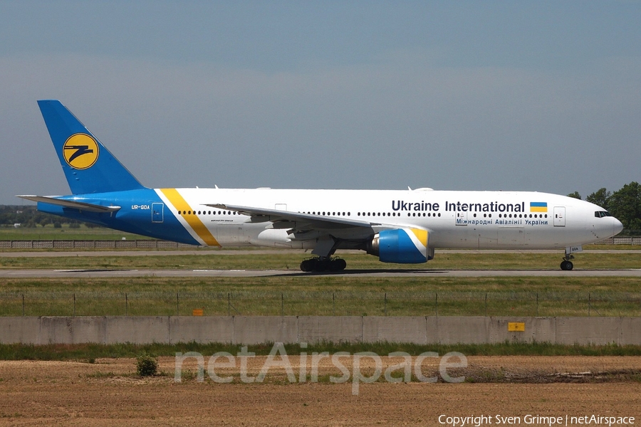 Ukraine International Airlines Boeing 777-2Q8(ER) (UR-GOA) | Photo 247527