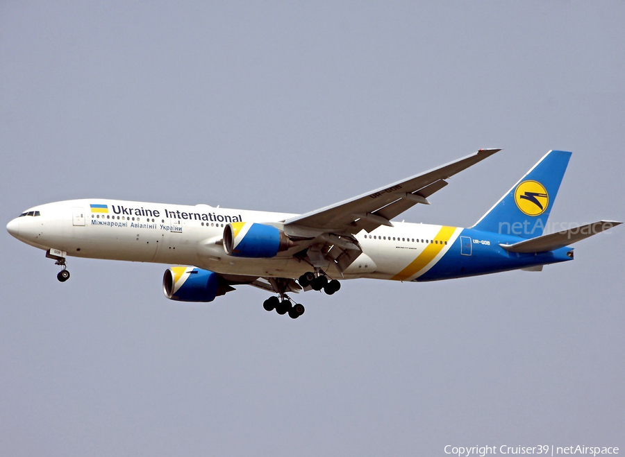 Ukraine International Airlines Boeing 777-28E(ER) (UR-GOB) | Photo 345961