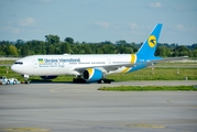Ukraine International Airlines Boeing 777-28E(ER) (UR-GOB) at  Kiev - Borispol, Ukraine