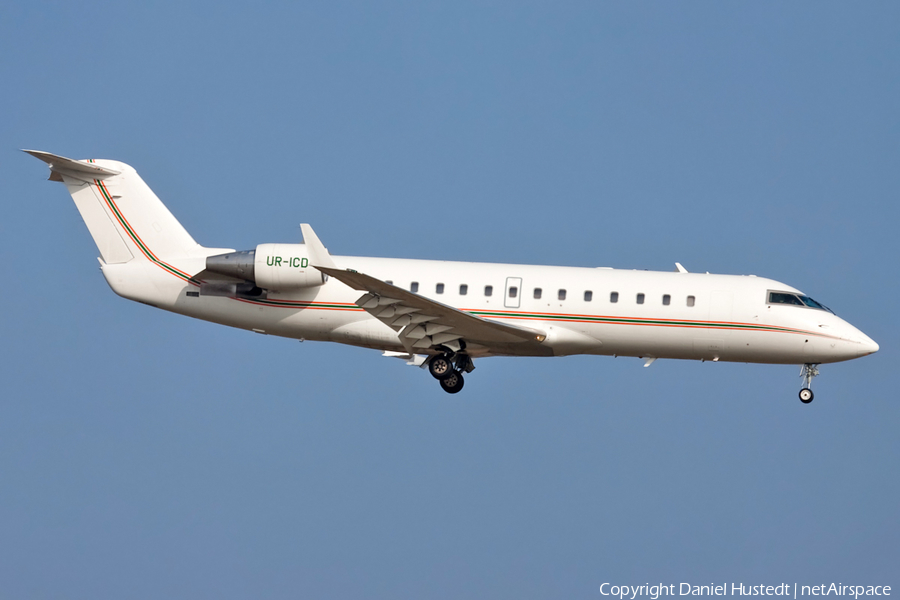 ISD Avia Aircompany Bombardier CL-600-2B19 Challenger 850 (UR-ICD) | Photo 537519