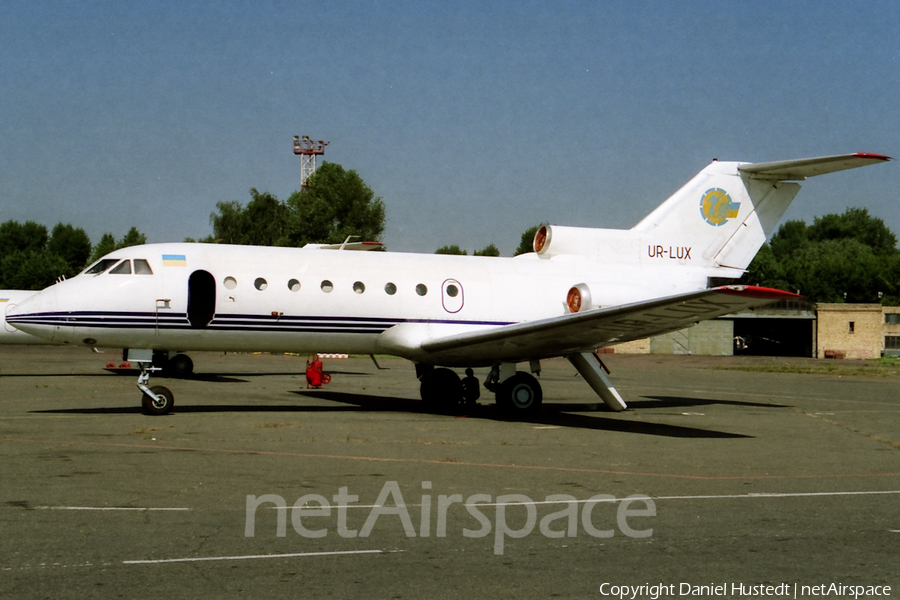 Kirovograd Avia Yakovlev Yak-40 (UR-LUX) | Photo 412077