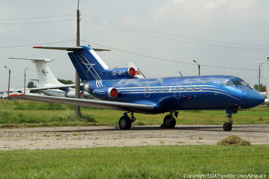 (Private) Yakovlev Yak-40 (UR-MHG) | Photo 344678