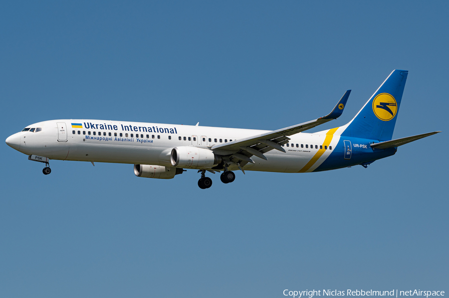 Ukraine International Airlines Boeing 737-94X(ER) (UR-PSK) | Photo 389692