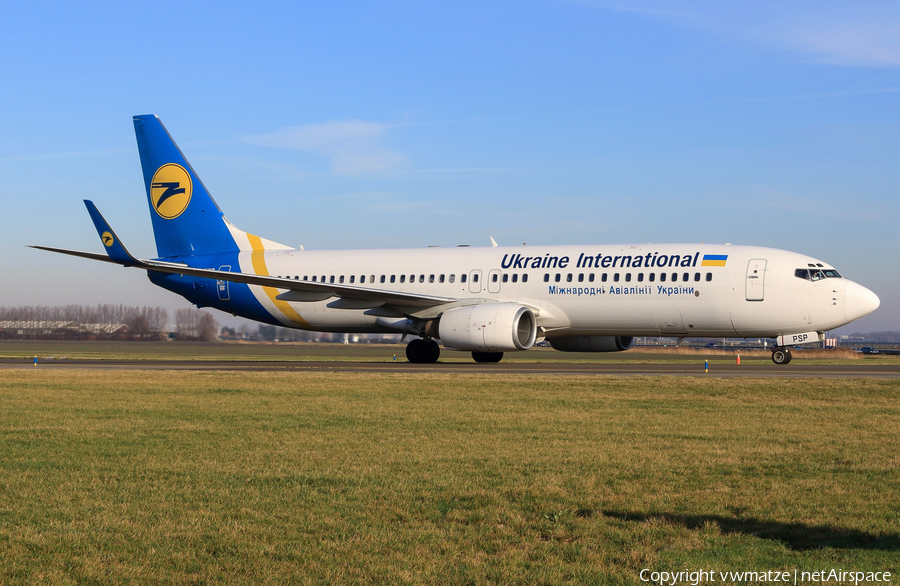 Ukraine International Airlines Boeing 737-8Q8 (UR-PSP) | Photo 429197