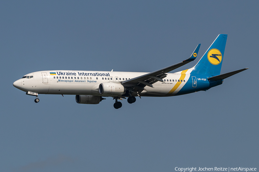 Ukraine International Airlines Boeing 737-8KV (UR-PSR) | Photo 331612