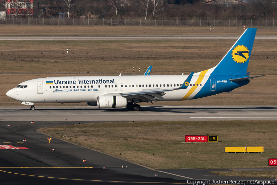 Ukraine International Airlines Boeing 737-8KV (UR-PSW) | Photo 294796