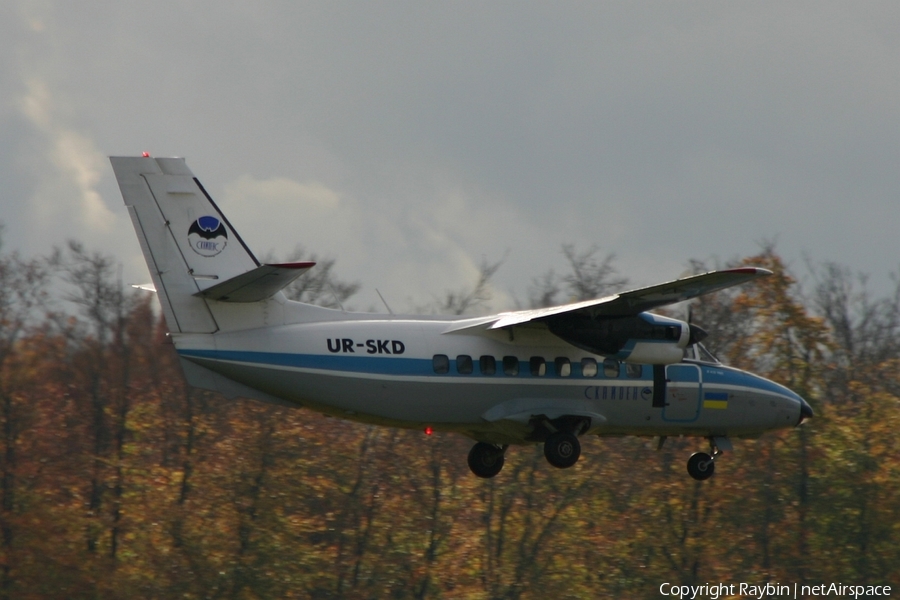 Ukrainska Shkola Pilotov Let L-410UVP Turbolet (UR-SKD) | Photo 548276