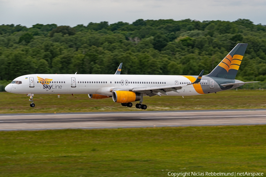 Skyline Express Airline Boeing 757-330 (UR-SLB) | Photo 682303